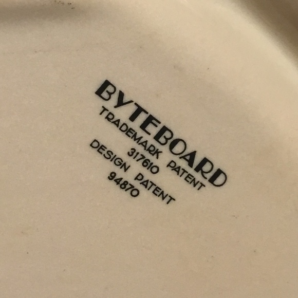 Shenango China ~ INCA WARE BYTEBOARD RARE SERVING PLATE RED & CREAM - Picture 6 of 11